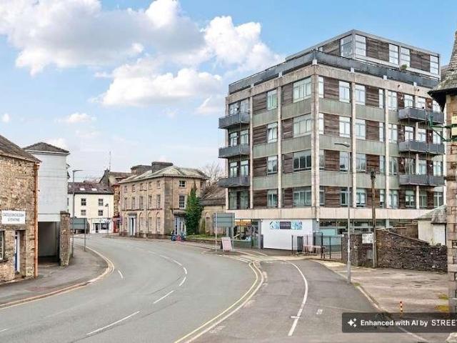 Flat for sale in Flookburgh