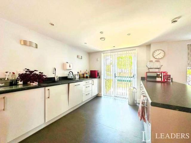 Flat for sale in Collier Row, Greater London