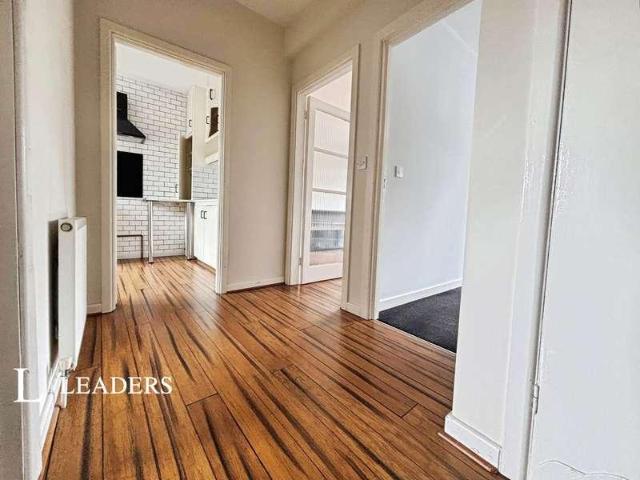 Flat for sale in Worthing, West Sussex