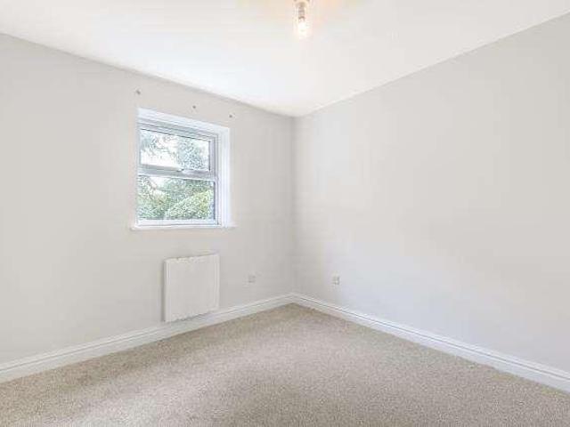 Flat for sale in Coley Park, Reading