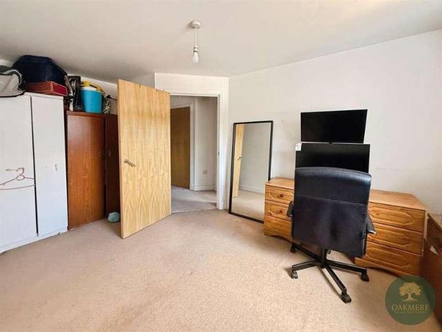 Flat for sale in Stone Cross, Wednesbury
