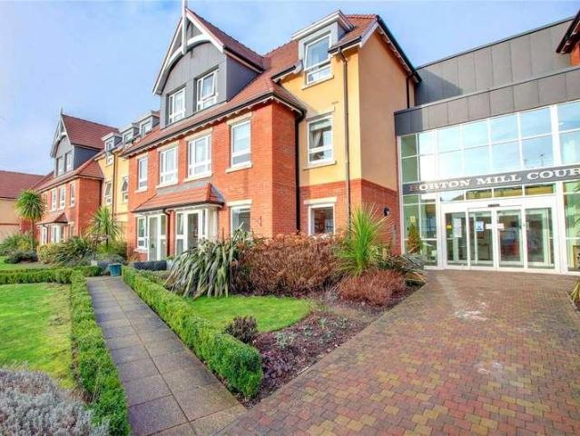 Flat for sale in Primsland, Crookhill