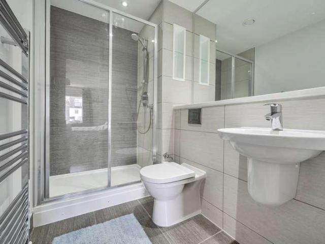 Flat for sale in Lakenham, East Bank