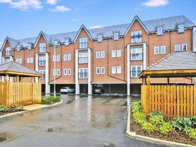 Flat for sale in Chapelford, Warrington