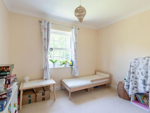 Flat for sale in Berrick Salome, Oxfordshire