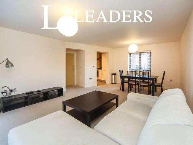 Flat for sale in Diglis, Worcestershire