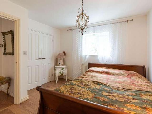 Flat for sale in Risinghurst and Sandhills, The Slade