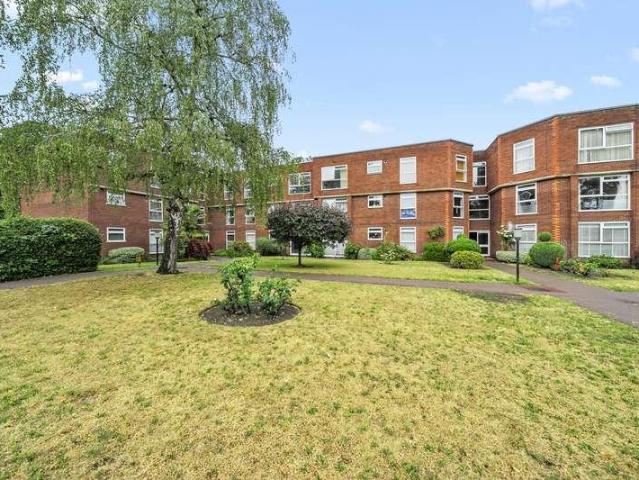 Flat for sale in Blackhills, Surrey