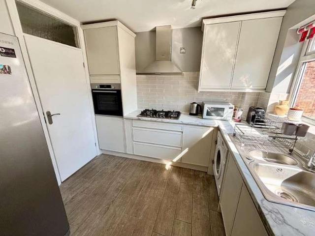 Flat for sale in Georgia, Greater Manchester