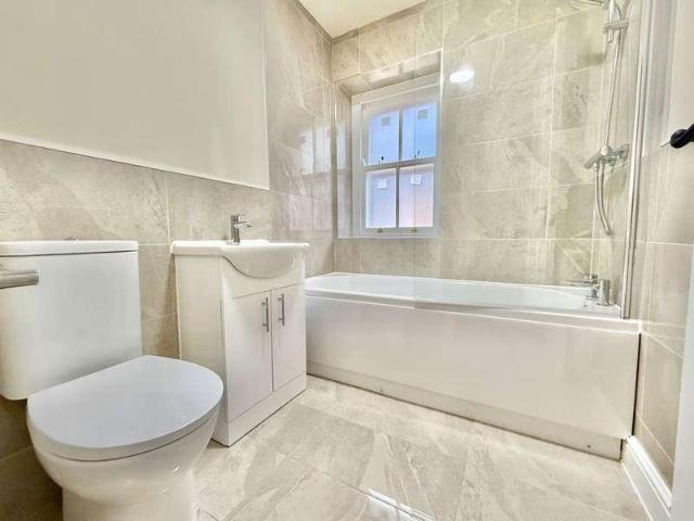 Flat for sale in Coseley, West Midlands