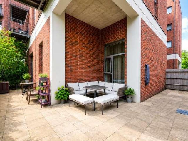 Flat for sale in Guildford Park, Guildford