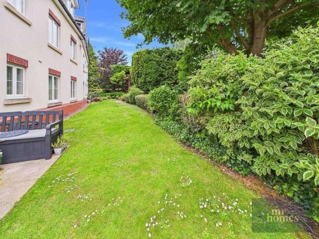 Flat for sale in Falcon Lodge, Wales