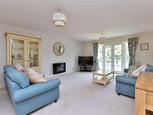 Flat for sale in Beacon Hill, Waverley