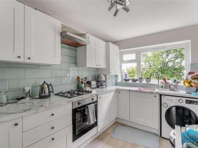 Flat for sale in Hampstead Garden Suburb, Greater London