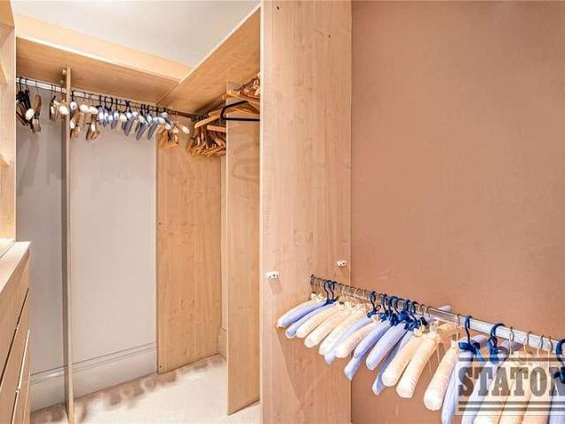 Flat for sale in New Barnet, Greater London