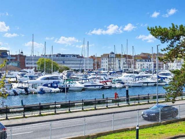 Flat for sale in Rodwell, Weymouth