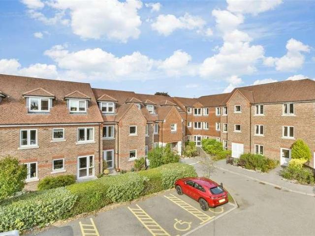 Flat for sale in Redhill, Reigate and Banstead
