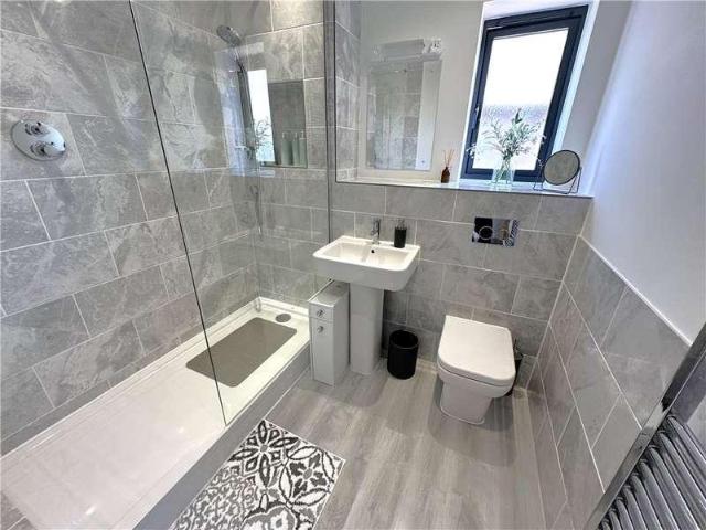Flat for sale in Crumbles, Eastbourne