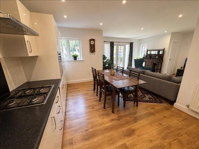 Flat for sale in Greater London