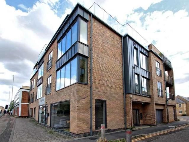 Flat for sale in Arbury, Cambridgeshire