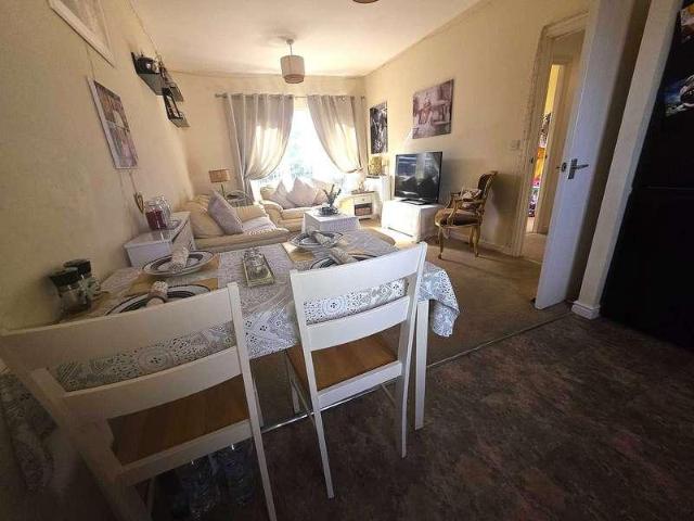 Flat for sale in Barry Island, Barry