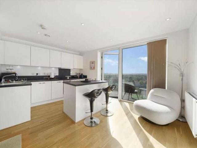 Flat for sale in Greater London