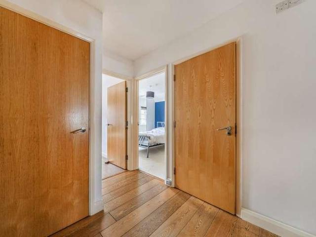 Flat for sale in Fairfield, Wychavon