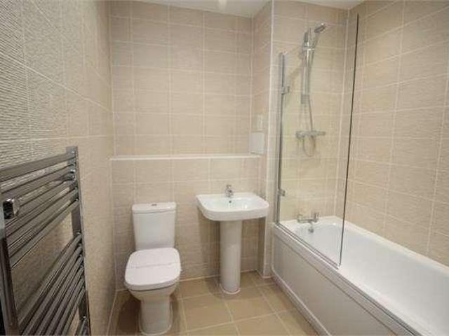 Flat for sale in Milton Keynes