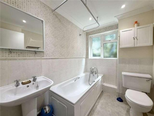 Flat for sale in Bournemouth