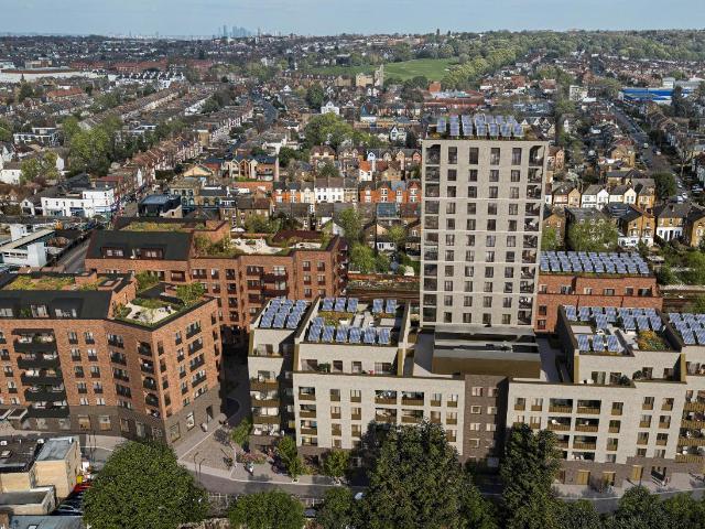 Flat for sale in Streatham, Greater London