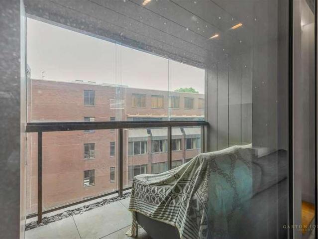 Flat for sale in Westminster, Greater London