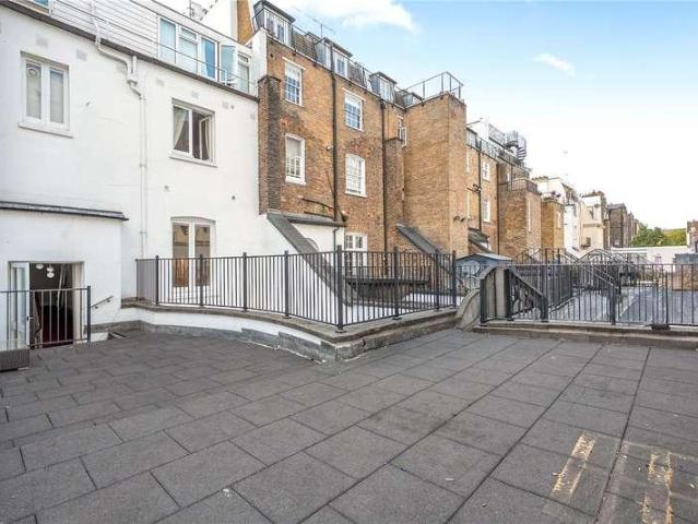 Flat for sale in City of Westminster, Greater London