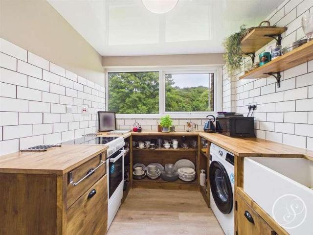 Flat for sale in Chapel Allerton, West Yorkshire