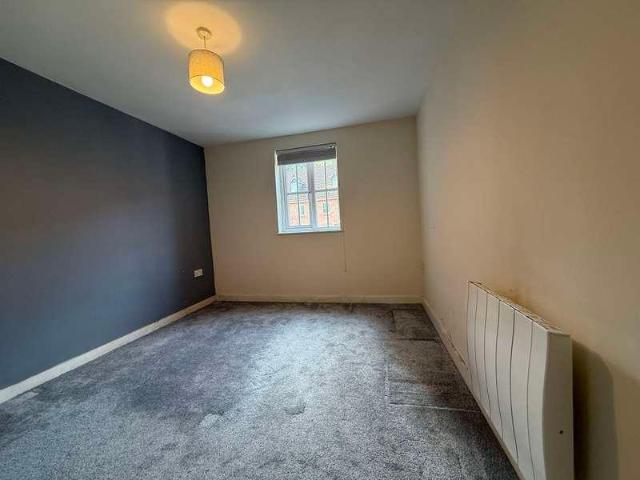 Flat for sale in Clayton, Butterton