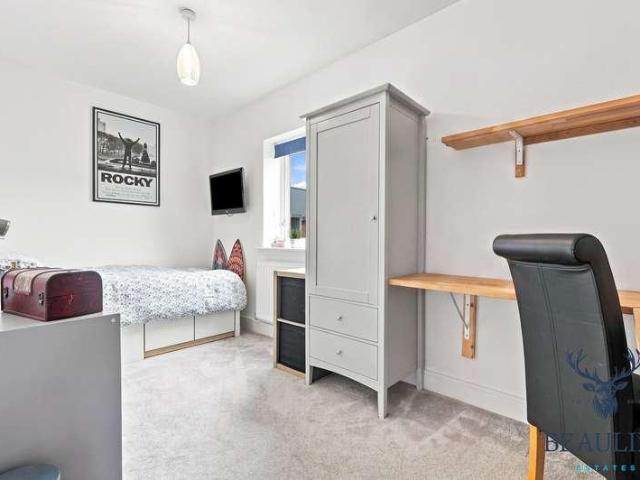 Flat for sale in Chelmsford, Essex