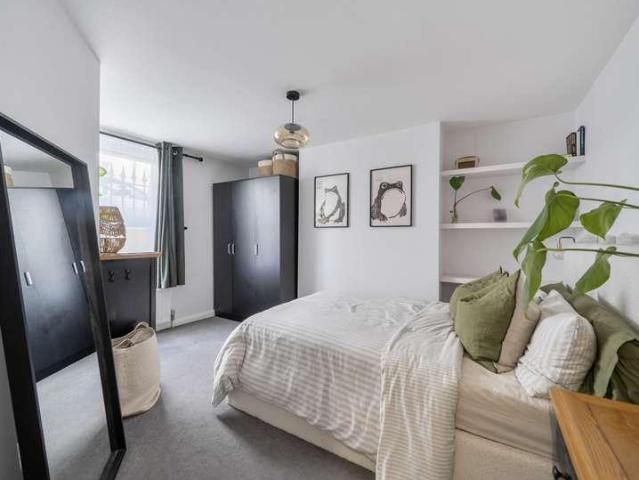 Flat for sale in St James, Sandown Park