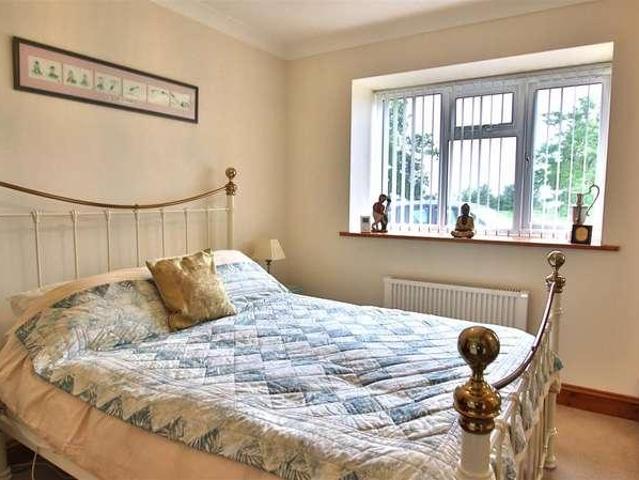 Flat for sale in Pamington, Gloucestershire