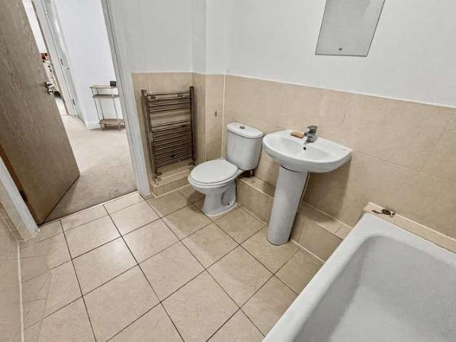 Flat for sale in Talbot Village, Bournemouth