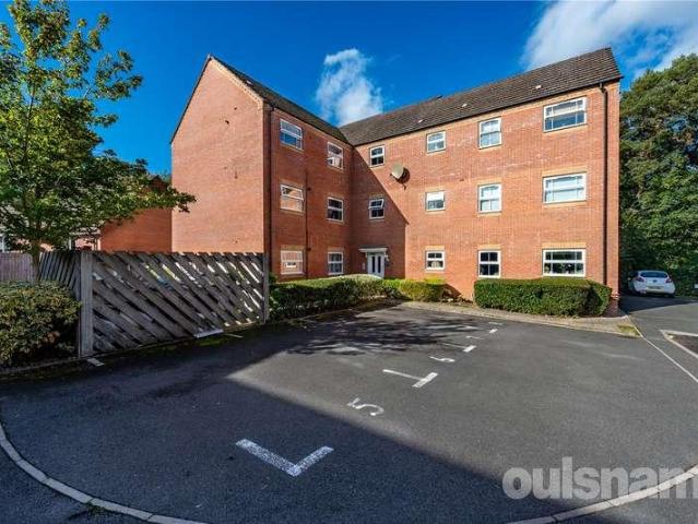 Flat for sale in Northfield, Birmingham