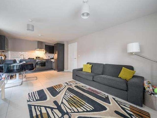 Flat for sale in Dromore, Oxfordshire