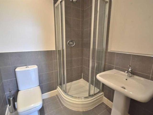 Flat for sale in Besses o' th' Barn, Bury