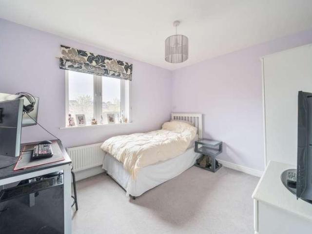 Flat for sale in Lower Halliford, Surrey