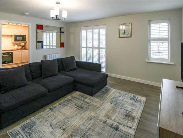 Flat for sale in Knaresborough, York and North Yorkshire