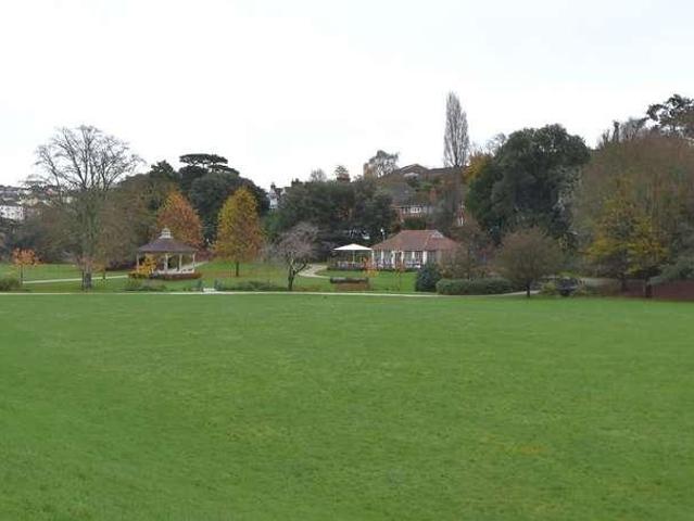 Flat for sale in Blacklands, Guestling Green