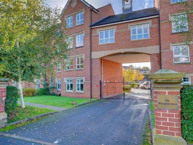 Flat for sale in Witton, Wychavon