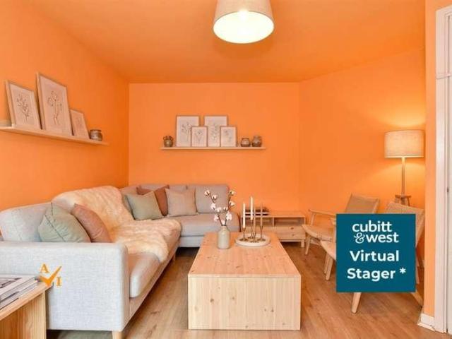 Flat for sale in Highwood, Horsham