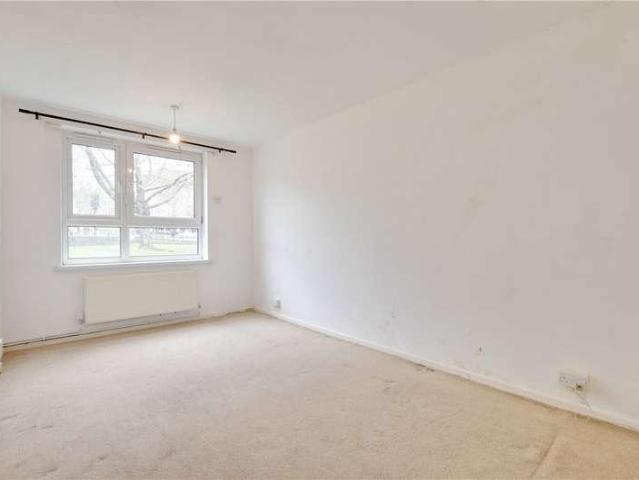 Flat for sale in Greenwich Town Centre, Greater London