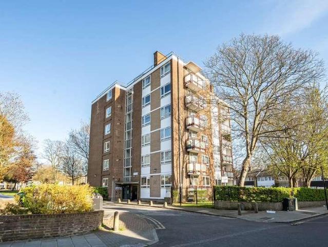 Flat for sale in London Borough of Lambeth, Greater London