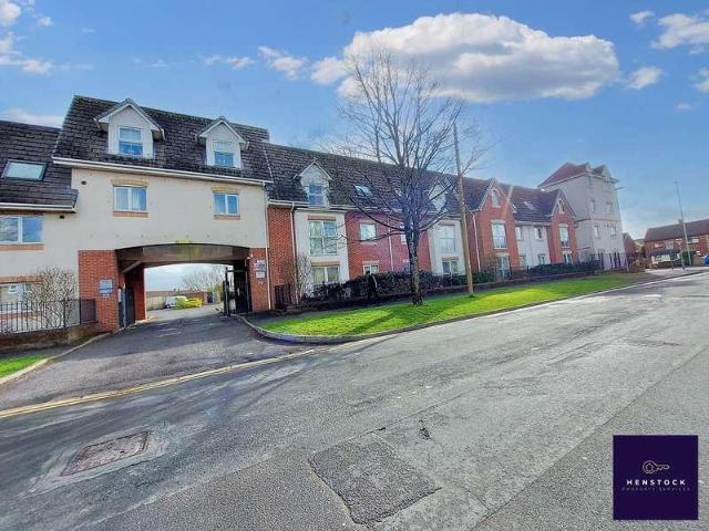 Flat for sale in Burnedge, Greater Manchester