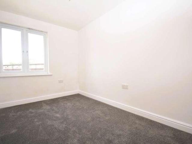 Flat for sale in Penn Bottom, Buckinghamshire